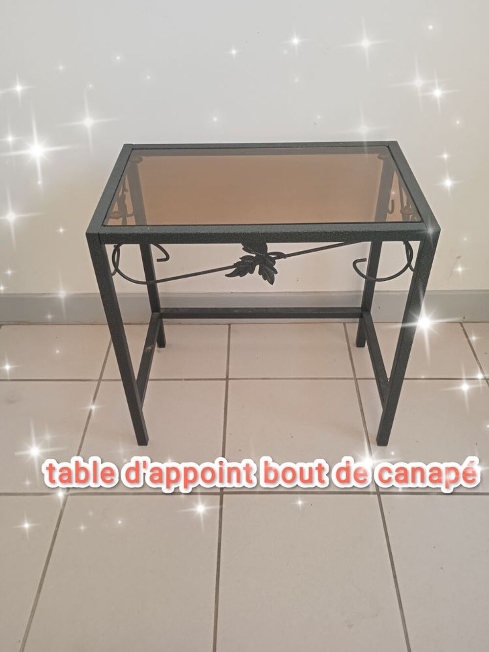 Petite table d'appoint bout de canap&eacute; en tr&egrave;s bon &eacute;tat Meubles