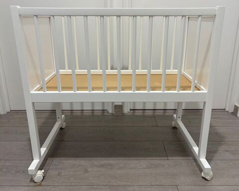 Lit berceau blanc en bois 80x40 cm, vendu avec linge de lit Montreuil (93)
