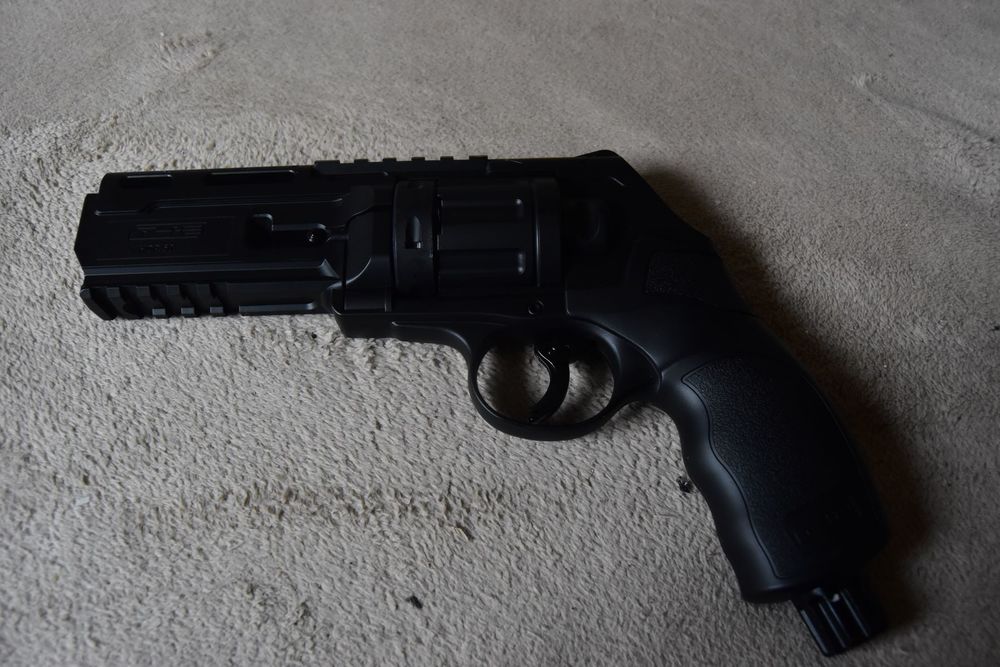 REVOLVER UMAREX HDR 
avec 2 barillets supplementaires Sports