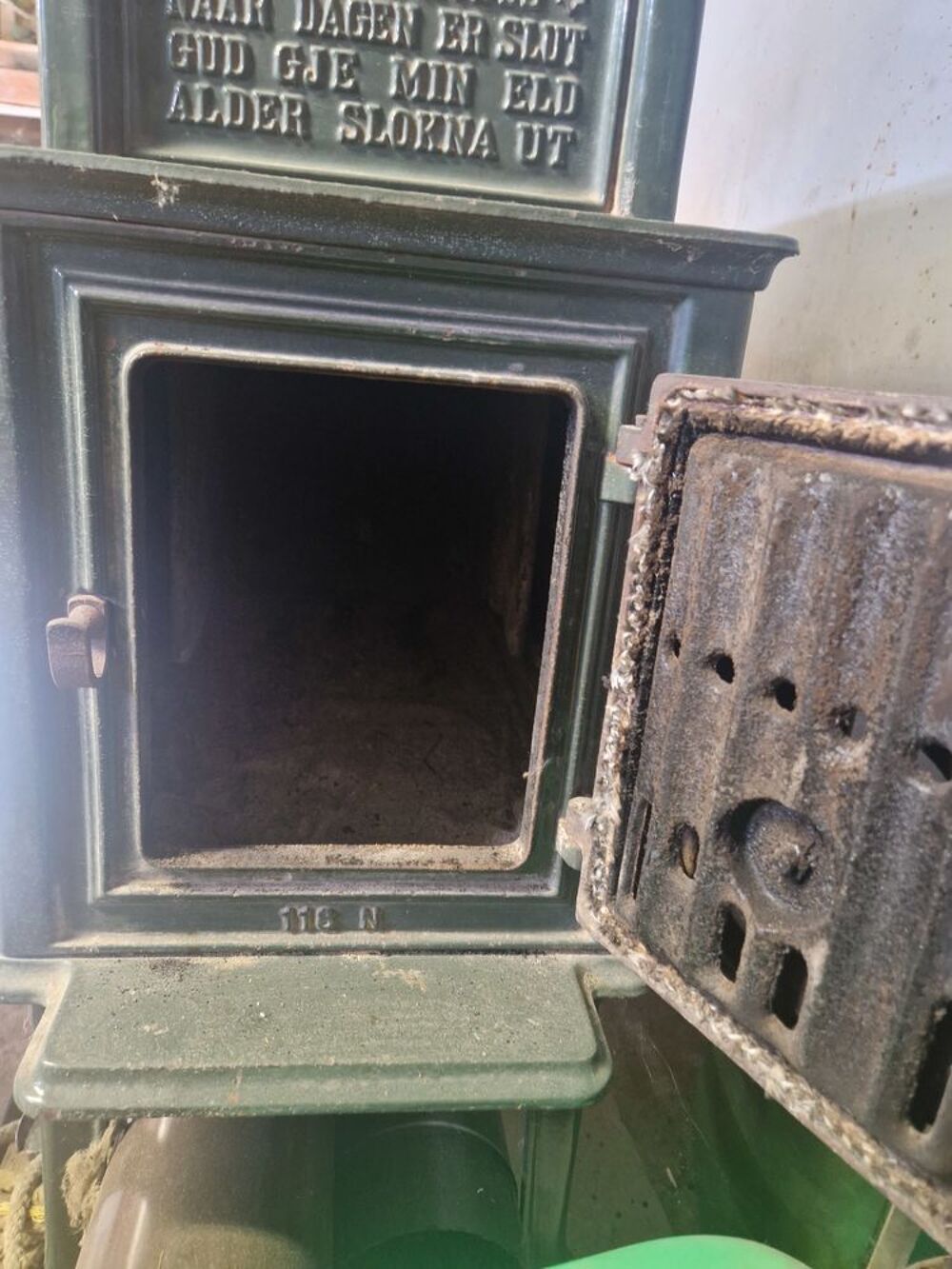 Po&ecirc;le en fonte suedoise d occasion. Bricolage
