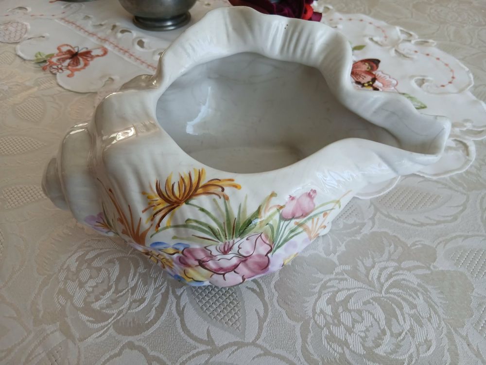  Grand coquillage porte serviettes fa&iuml;ence fond de merN&deg;1460 Décoration