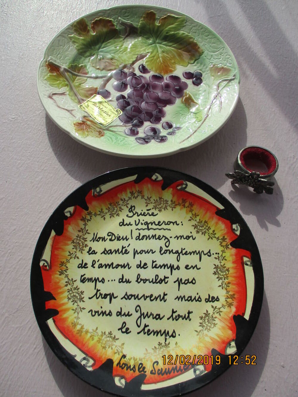 2 assiettes raisin+feuille vigne &amp; pri&egrave;re vigneron + rond de Décoration