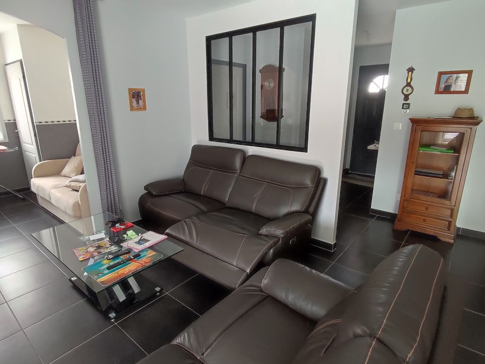 2canap&eacute;s cuir 2 places +1 canap&eacute; relax &eacute;lectrique Décoration