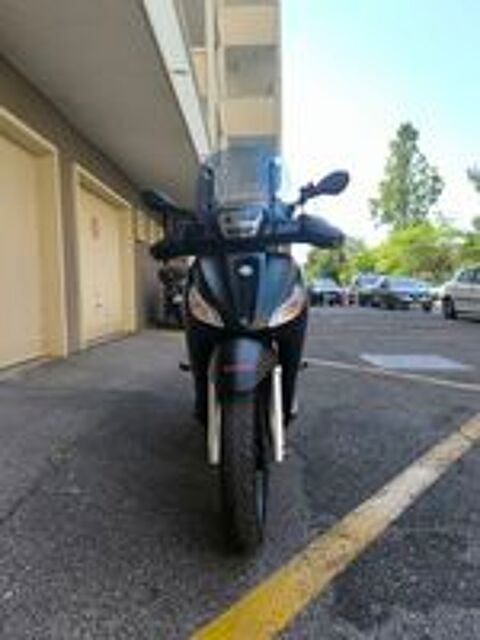 PIAGGIO 2024 occasion 83000 Toulon