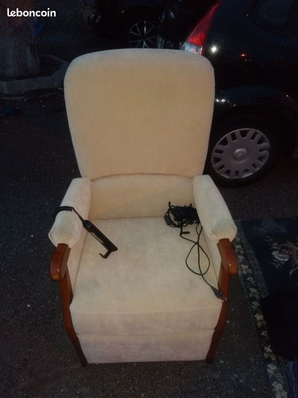 Fauteuil &eacute;lectrique avec t&eacute;l&eacute;commande Meubles