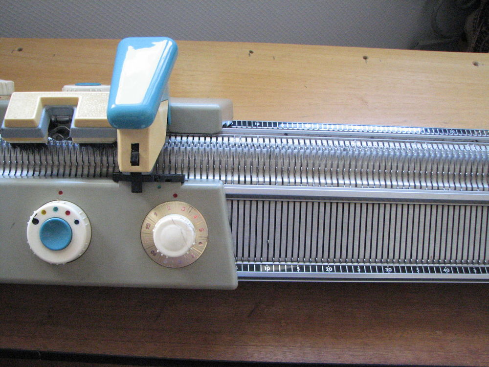machine &agrave; tricoter Bricolage