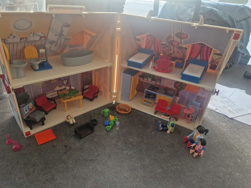 Maison Playmobil portable avec poign&eacute;e Jeux / jouets
