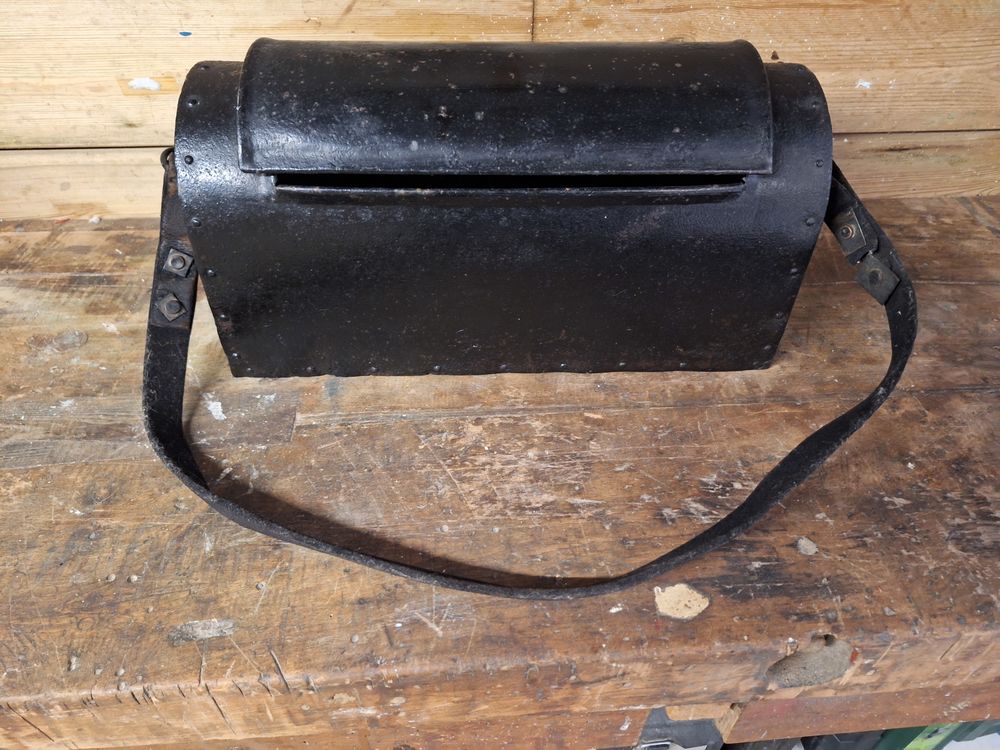 caisse plombier ancienne Bricolage