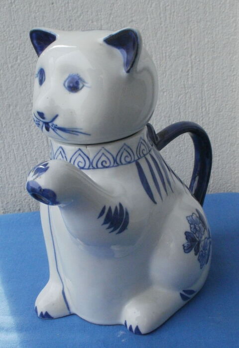 Pichet chat en cramique 18 Montauban (82)