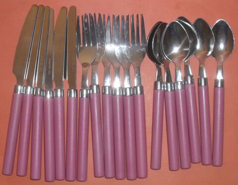 Lot de 18 Couverts Magnet Lbp 20 Montreuil (93)