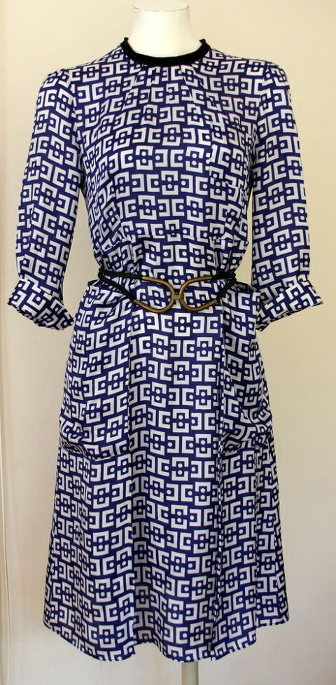 Robe bleu & blanc MARNI T.40 Fr Issy-les-Moulineaux (92)