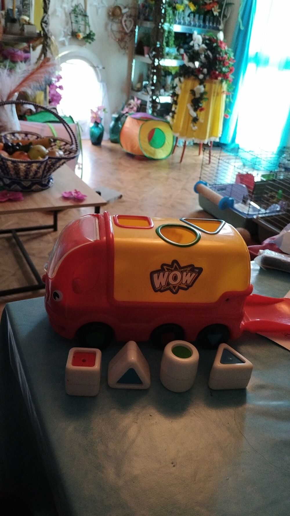 Camion jouet formes Wow Jeux / jouets