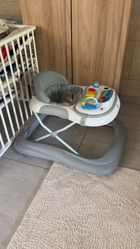 trotteur b�b� de la marque pr�maman 12 Bellefond (33)