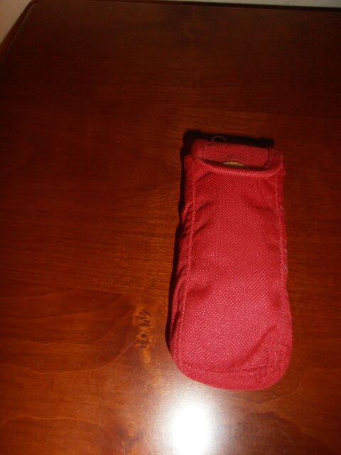 Pochette t�l�phone rouge (39) 2 Tours (37)