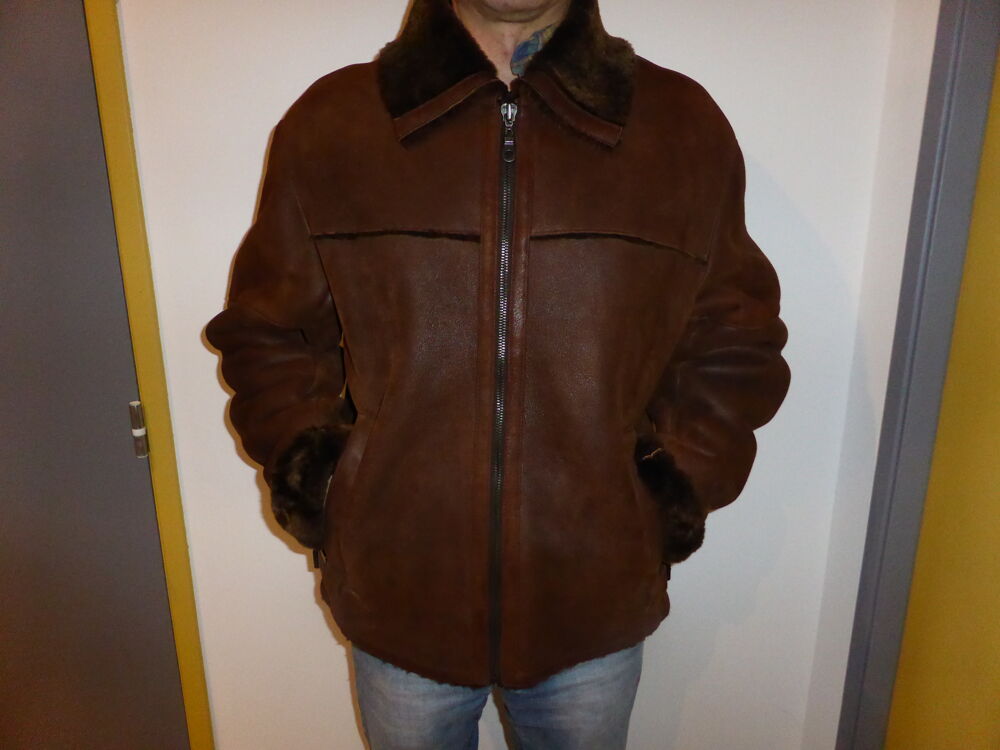 Tr&egrave;s beau blouson en mouton retourn&eacute; V�tements