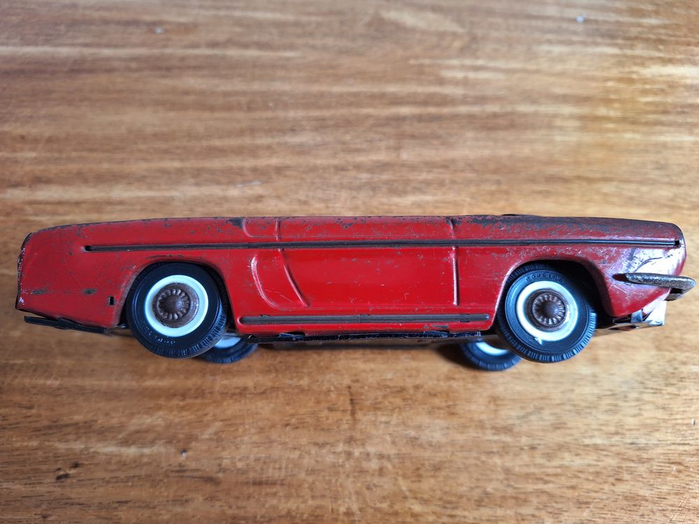 Voiture vintage Joustra caravelle Renault Jeux / jouets