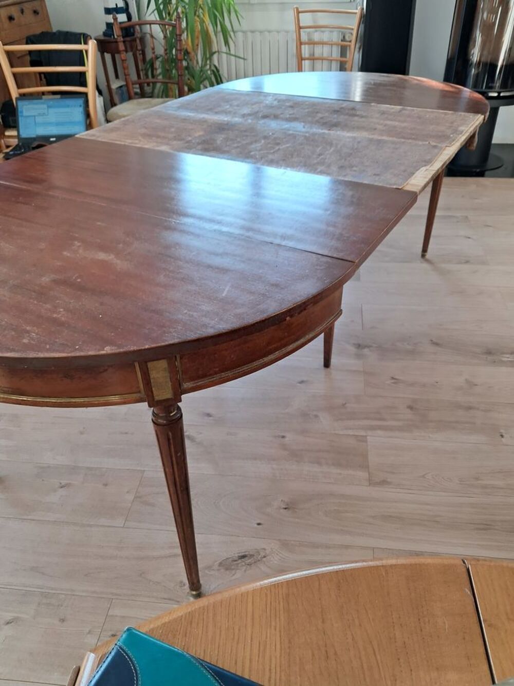 Table style Louis XVI acajou Meubles