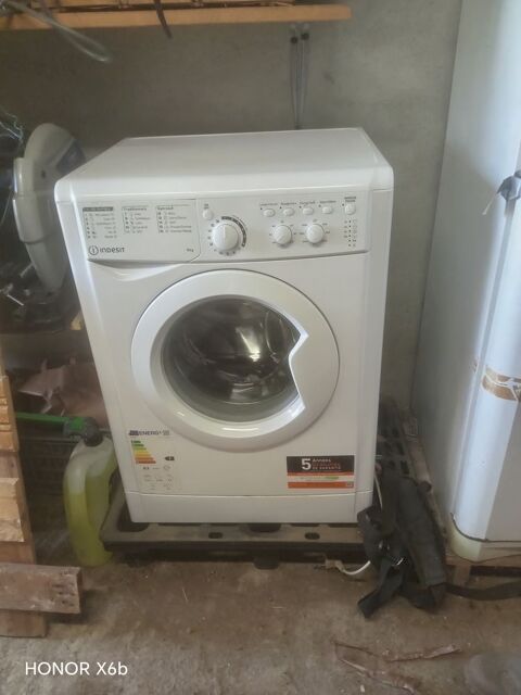 Machine � laver hublot 5kg, 250 Saint-Magne-de-Castillon (33)