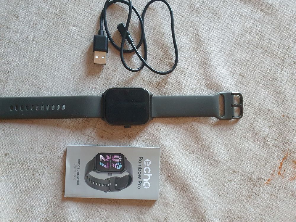 Montre connect&eacute;e Bijoux et montres