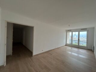  Appartement à louer 3 pièces 67 m²