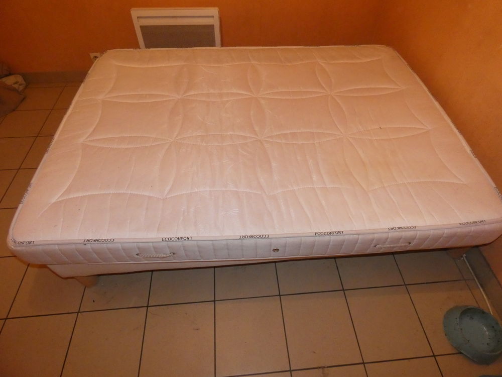 matelas + sommier 140 cm ,haute qualit&eacute; Meubles