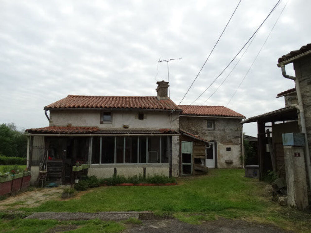 Vente Maison Ensemble de 2 maisons anciennes � r�nover (79 St Germier) Saint-germier