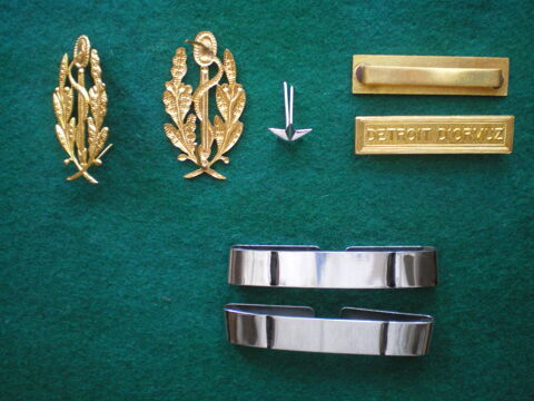 Insignes - galons, barrette de campagne, 8 Caen (14)