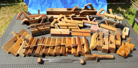 Outils anciens de menuisier ? ébéniste. Collection. 600 Lagny-sur-Marne (77)