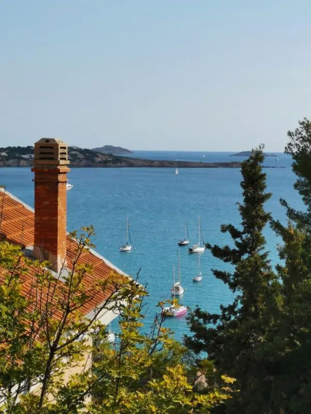 Location Appartement studio à l'année - BANDOL (83150) Bandol