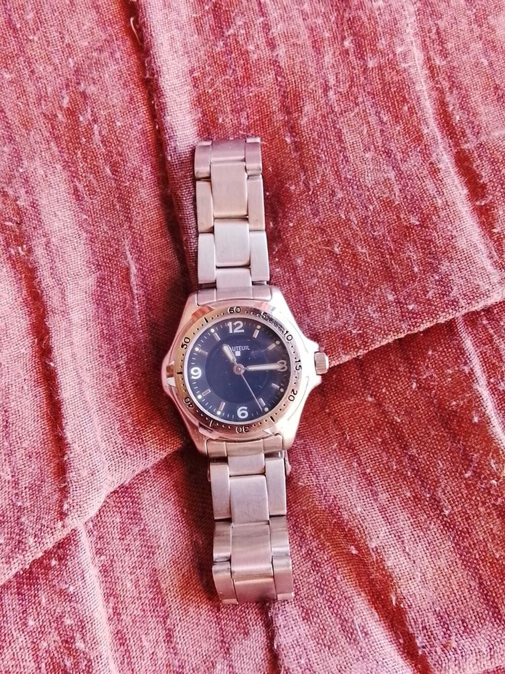 petite+montre+neuve+Auteuil+pour+femme Bijoux et montres