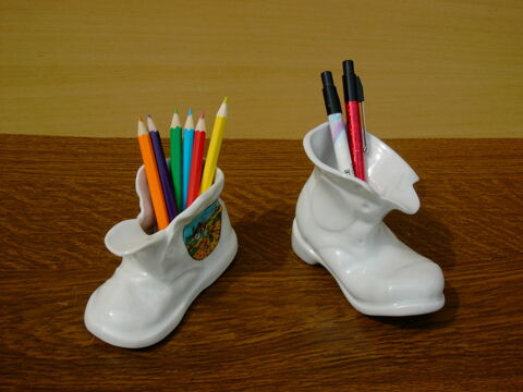 2 Souliers en porcelaine 8 Saint-Germain-du-Puy (18)