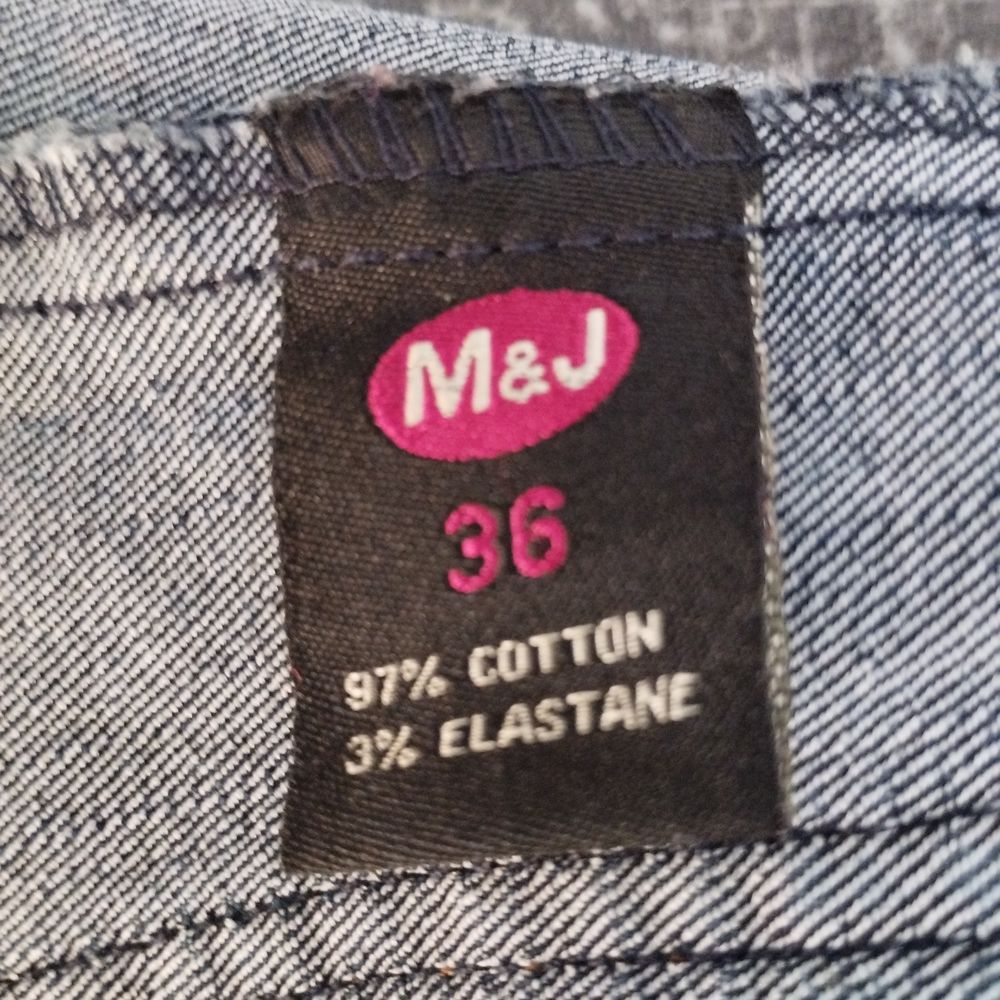 Veste jean's vintage avec broderies Vêtements