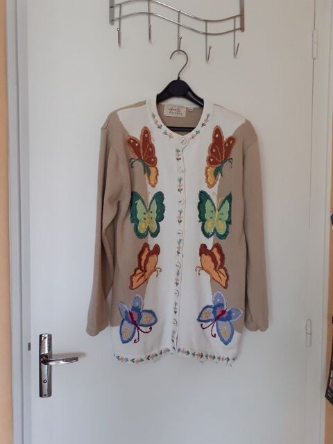 Veste  Papillons  d' Angela Baraldi . 20 Le Vernois (39)
