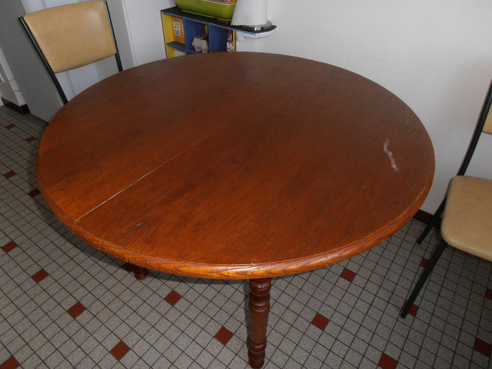 table de cuisine ou salle a manger 110 diam&egrave;tre ch&ecirc;ne Meubles