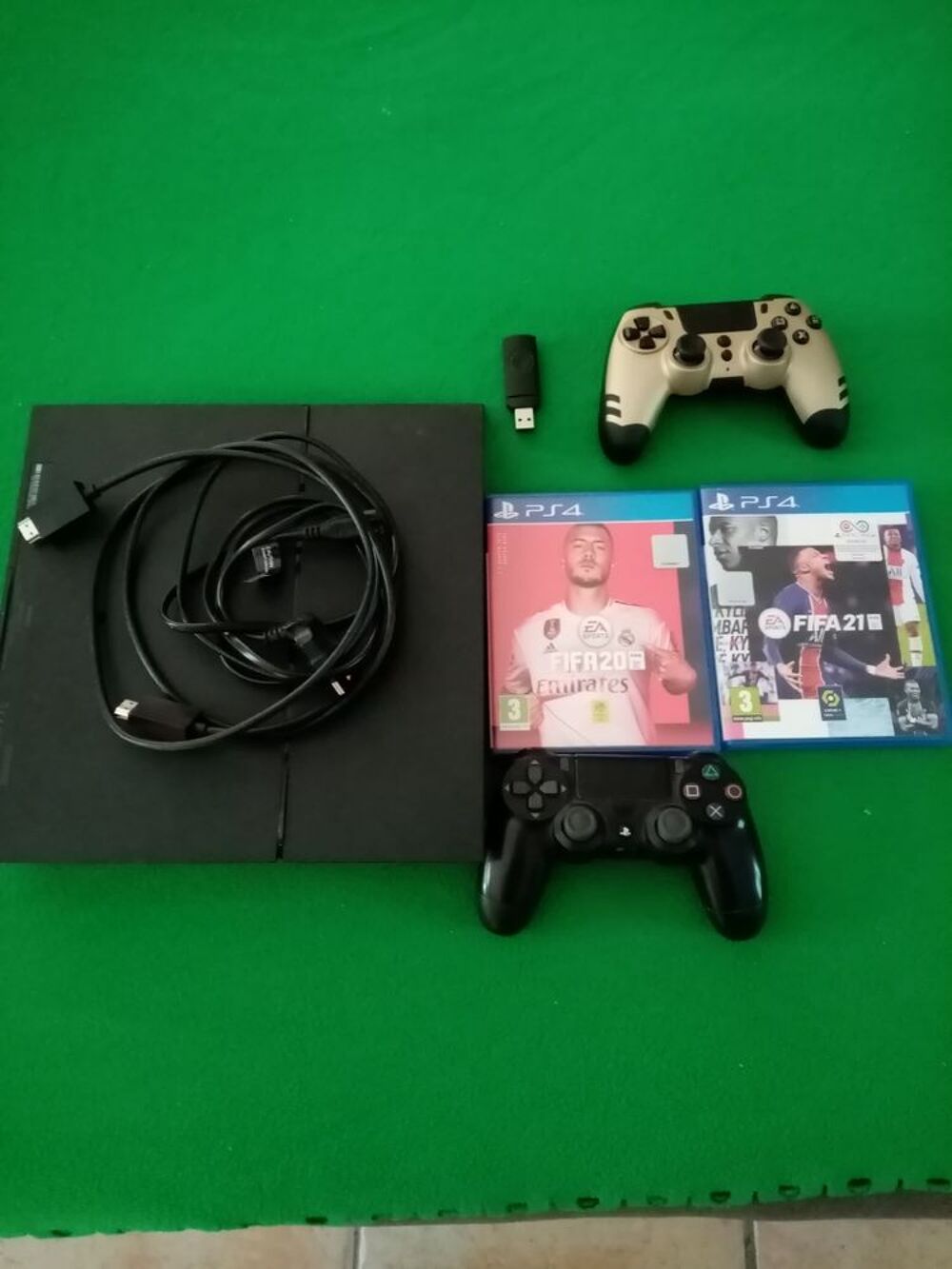 
PS4 Consoles et jeux vidéos