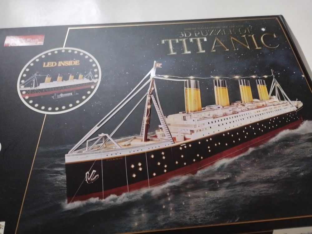 Puzzle 3D Titanic avec LED 