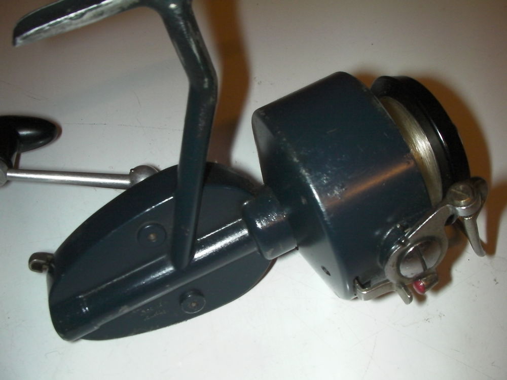Moulinet lancer mi-lourd MITCHELL 410 Sports
