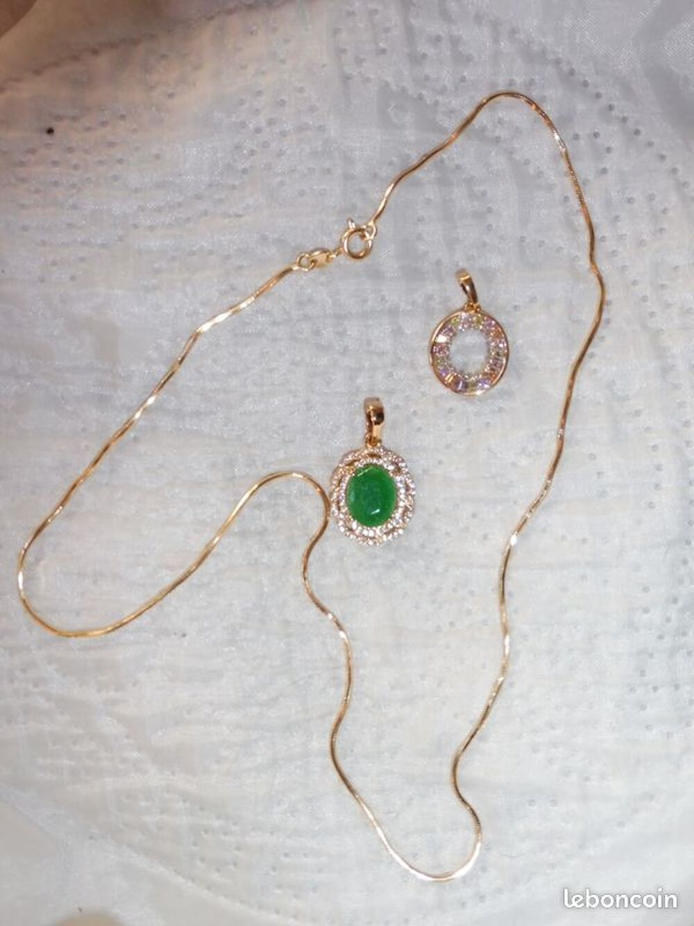 Pendentifs au choix avec ou sans chaine - neufs Bijoux et montres