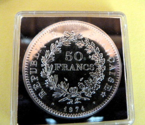 Coffret 1974- Monnaies de Paris //tirage fleur de coins 60 Montgiscard (31)