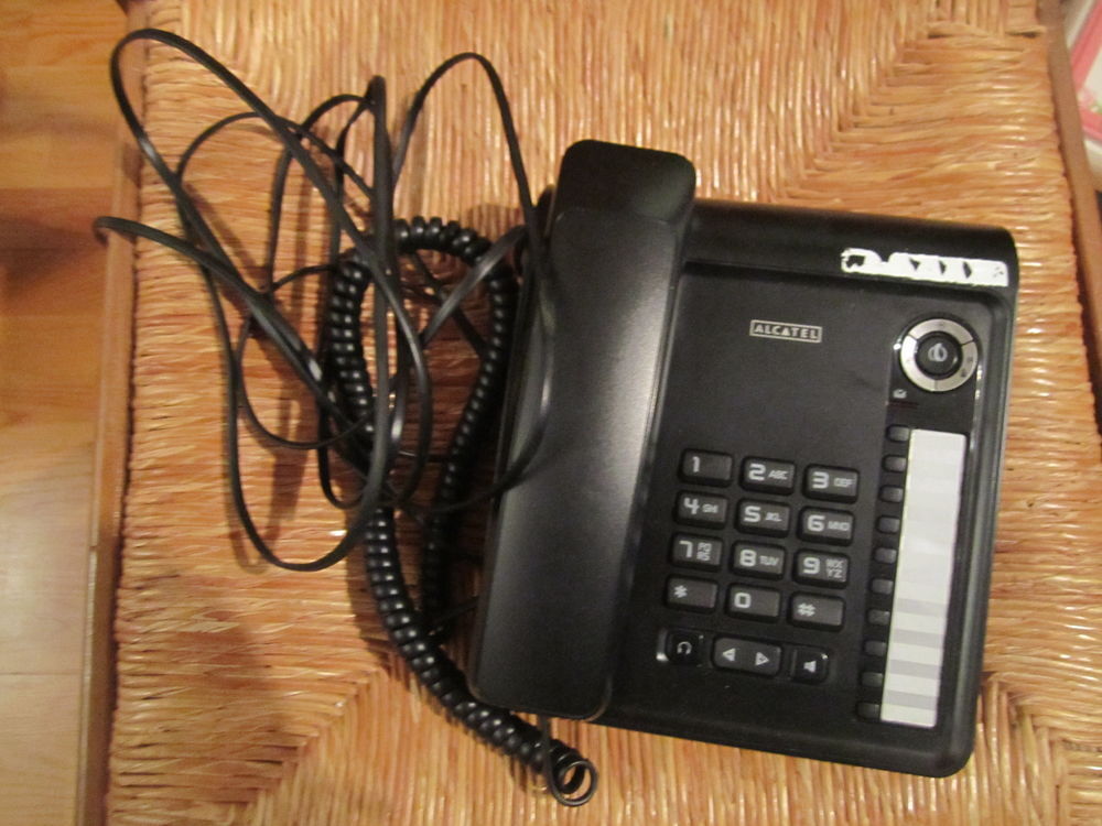 t&eacute;l&eacute;phone filaire en &eacute;tat de fonctionement Téléphones et tablettes