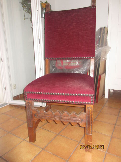 4 larges  chaises style  renaissance ( ch�ne,)
80 Gradignan (33)
