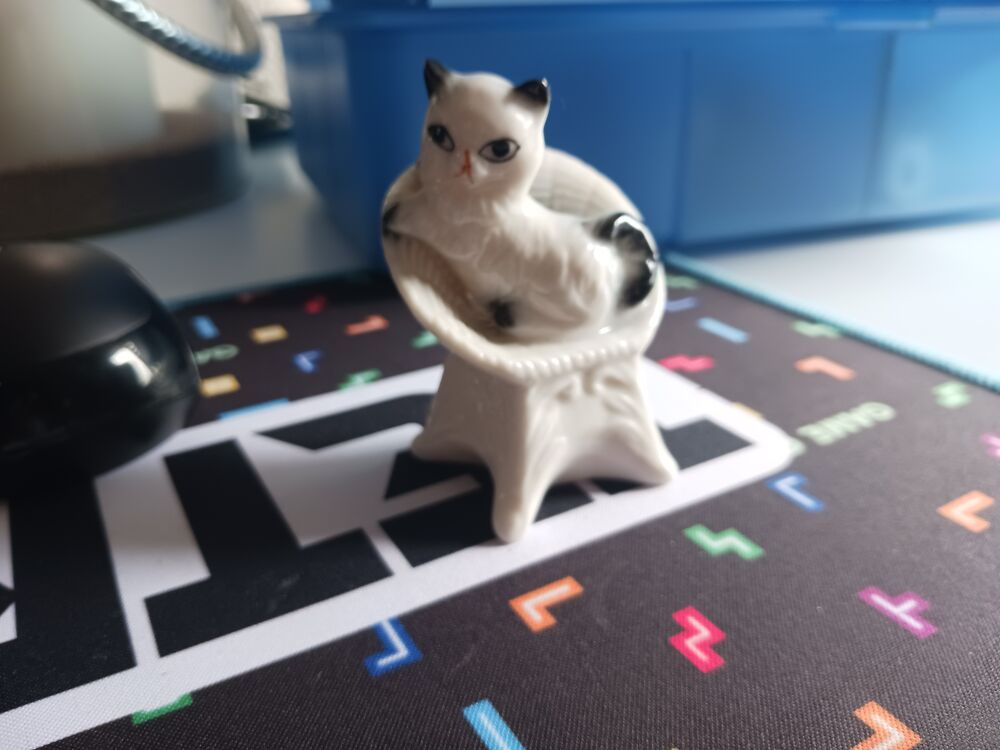 Figurine Chat en C&eacute;ramique Blanche Décoration