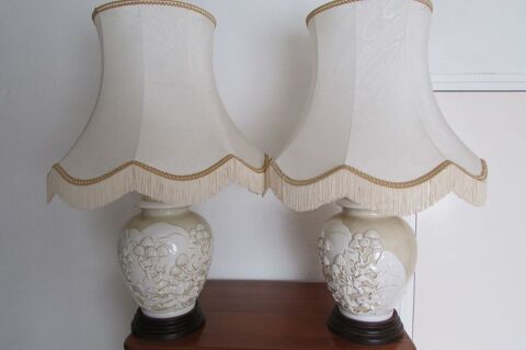 Paire de lampes en porcelaine émaillée en relief, motif asia 350 Millau (12)