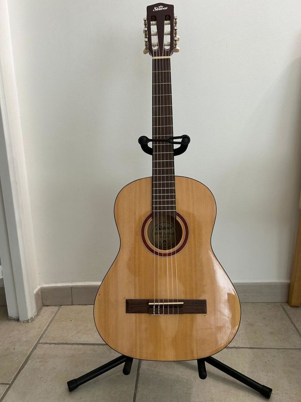 Pack guitare Shiver taille 3/4 id&eacute;ale d&eacute;butant . Instruments de musique