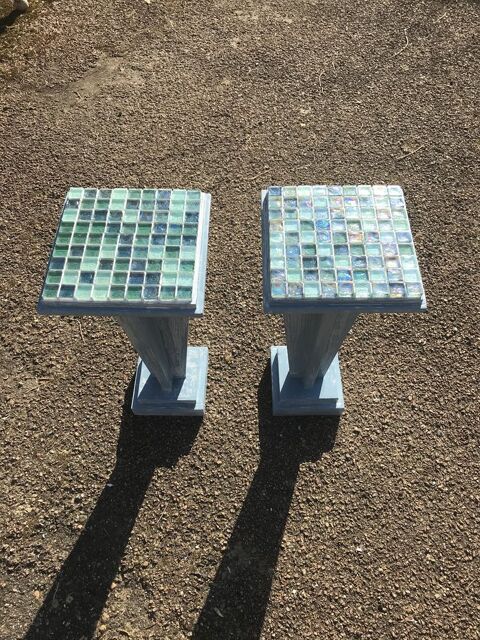 Table colonne bleu oc�an 65 Paris 20 (75)