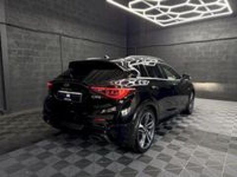 Q30 2.0t 211ch Sport City Black AWD DCT7 2017 occasion 33520 Bruges