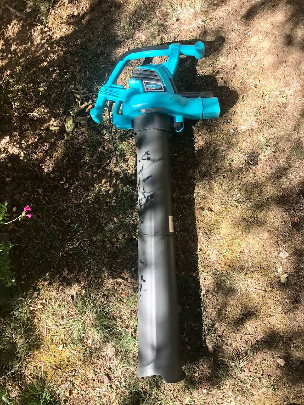 aspirateur broyeur Gardena feuilles Jardin