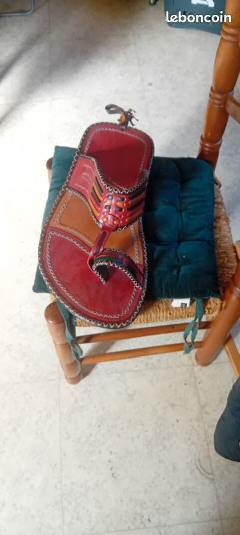 Chaussure géante rare pour déco en cuir fait main TAILLE 75 Miramas (13)