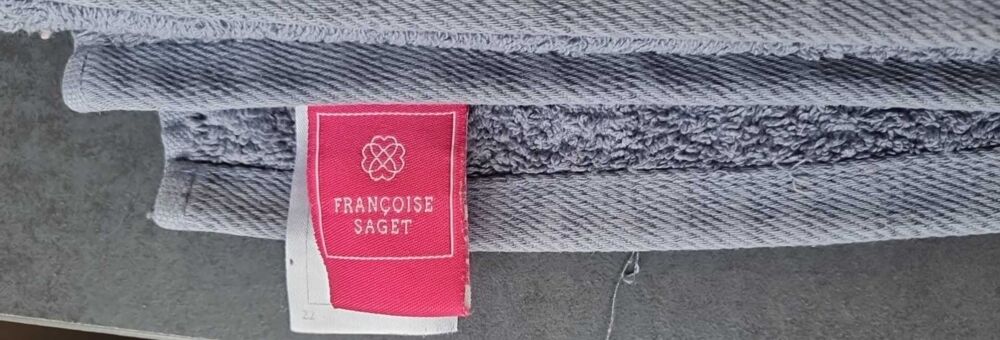Lot de serviettes, draps de bains et gants Vêtements
