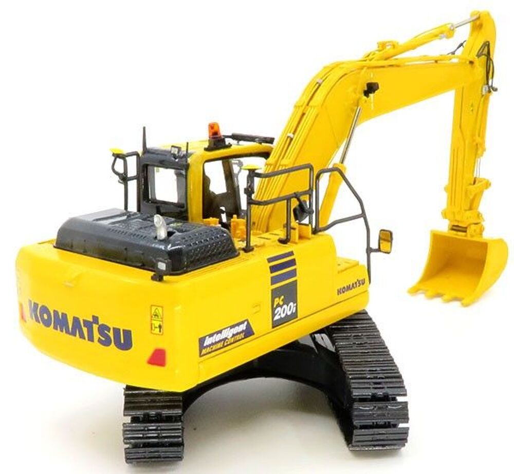 Marque Komatsu Mod&egrave;le PC 200i Type R&eacute;tro sur chenilles Jeux / jouets